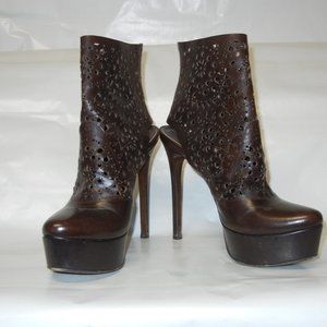 Vera Wang Lavender Brown Leather Cutout Platform Booties - Size 6